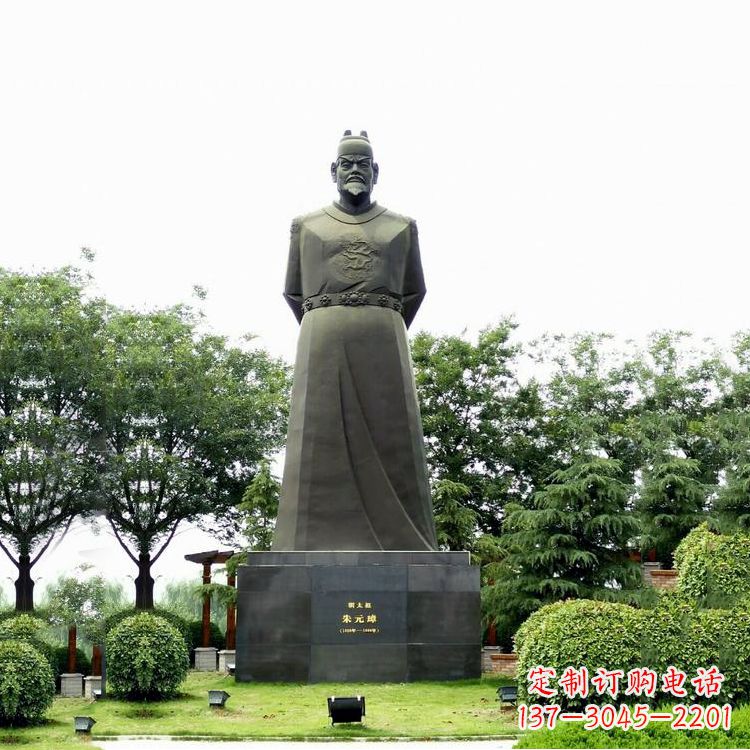 黑龙江“洪武之治”明太祖石雕塑像