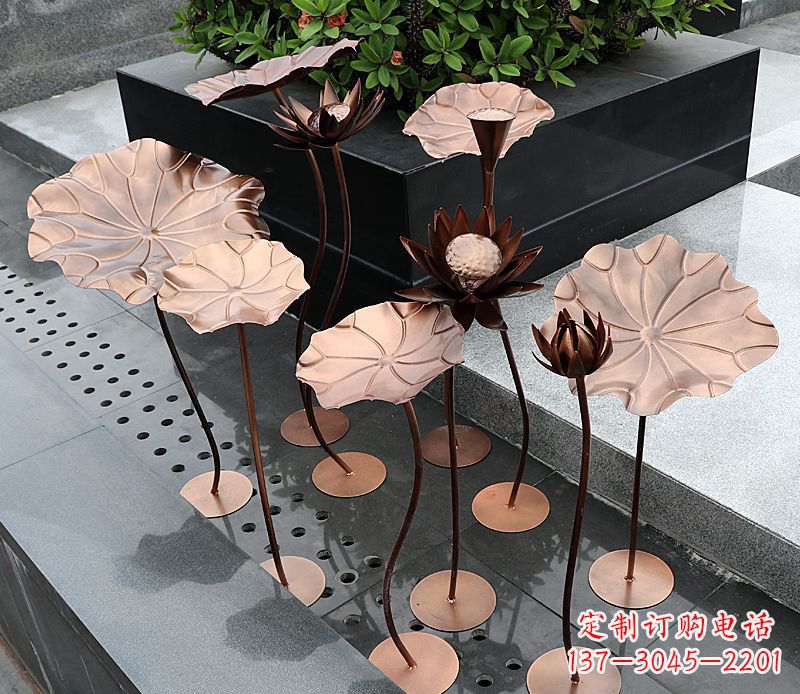 黑龙江不锈钢古铜色荷花雕塑传承传统文化的精美艺术品