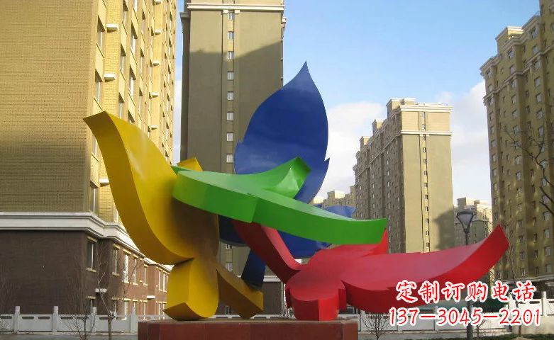 黑龙江不锈钢树叶景观雕塑美丽而精致