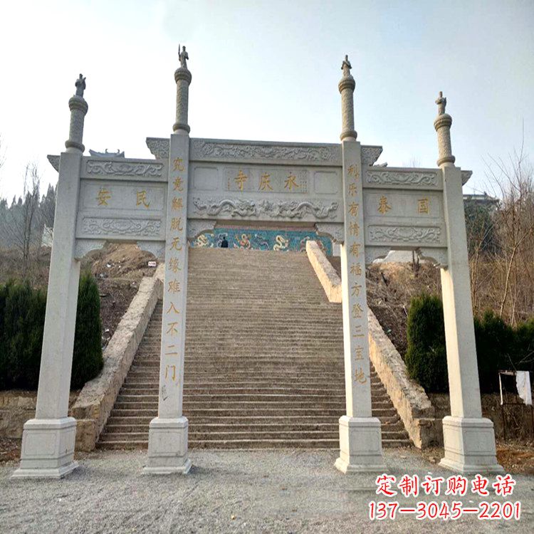 黑龙江寺庙入口无楼牌坊